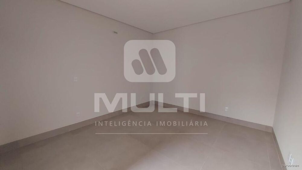 Casa, 3 quartos, 210 m² - Foto 13