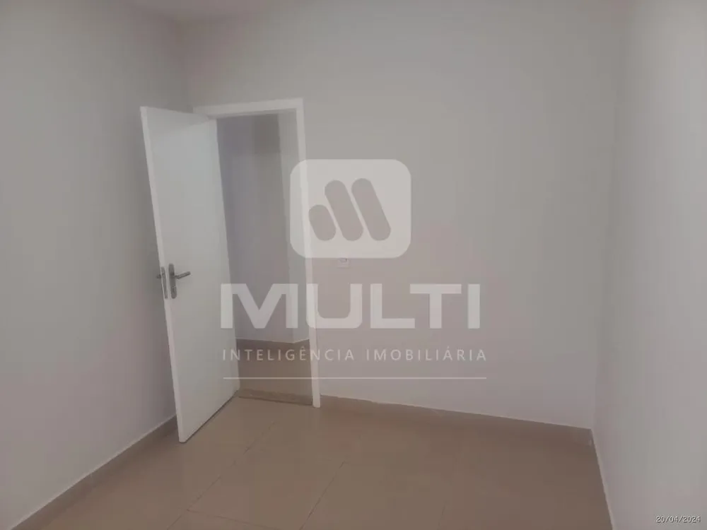 Casa, 4 quartos, 240 m² - Foto 10