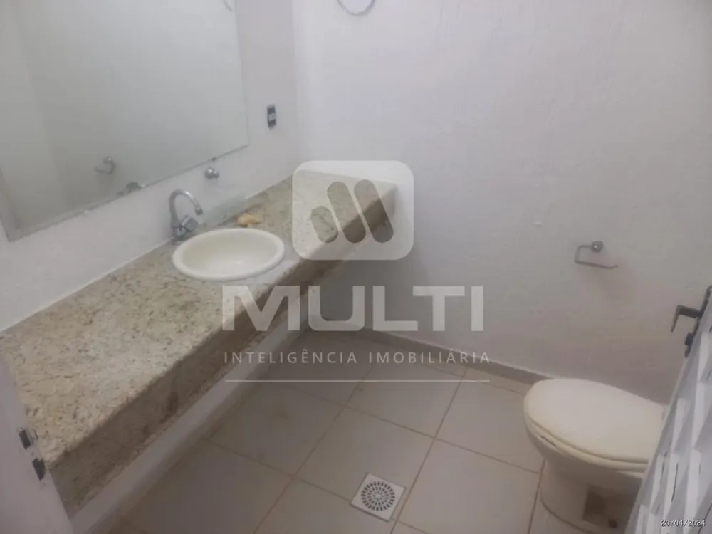 Casa, 4 quartos, 240 m² - Foto 2