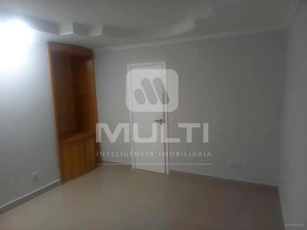 Casa, 4 quartos, 240 m² - Foto 8