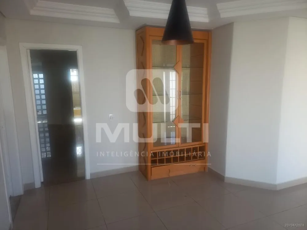 Casa, 4 quartos, 240 m² - Foto 6