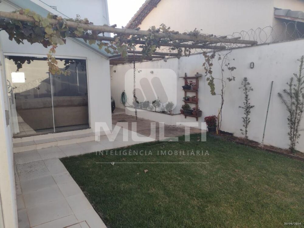 Casa, 3 quartos, 140 m² - Foto 1