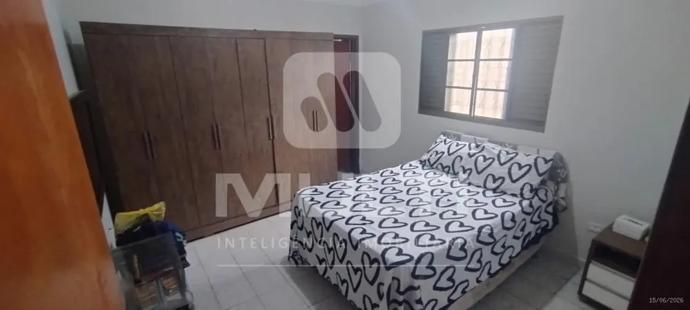 Casa, 4 quartos, 164 m² - Foto 1
