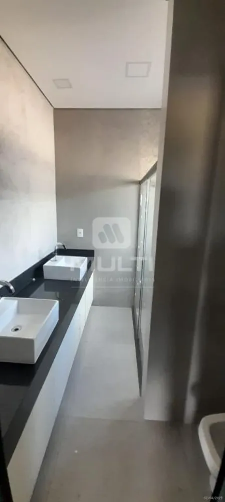 Casa, 4 quartos, 260 m² - Foto 1