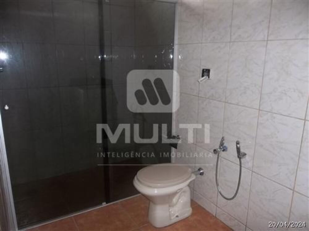 Casa, 3 quartos, 200 m² - Foto 2