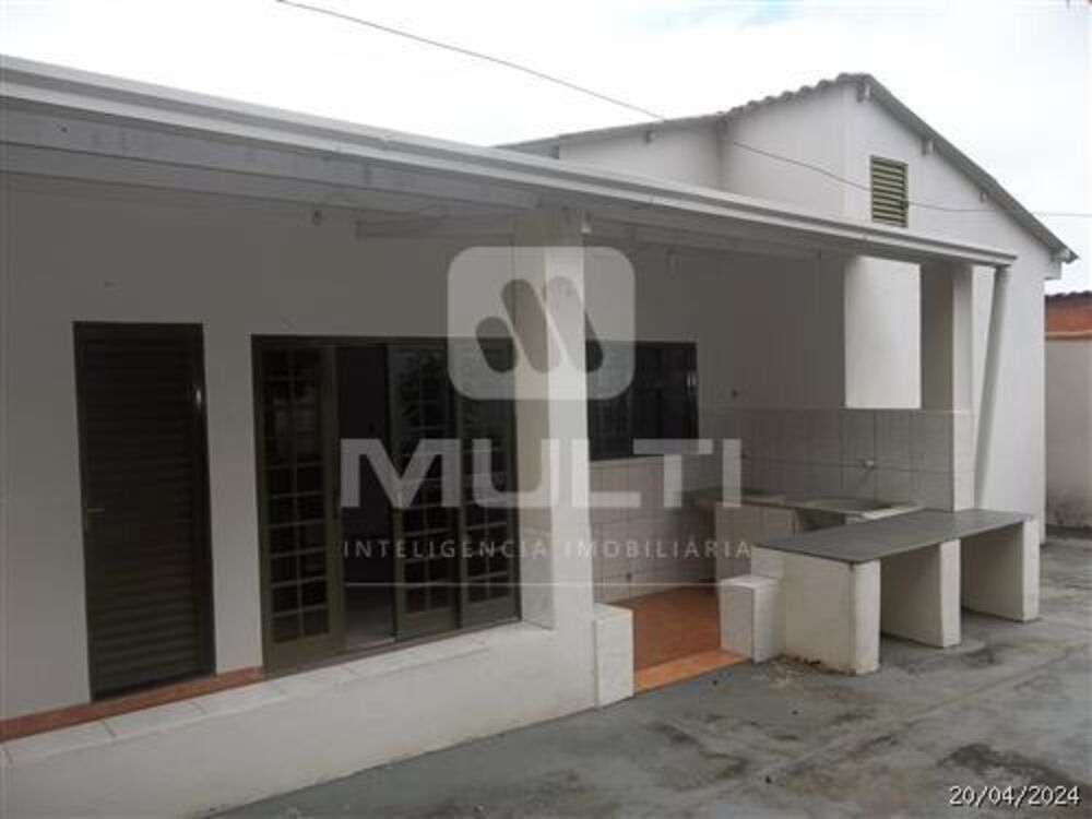 Casa, 3 quartos, 200 m² - Foto 1
