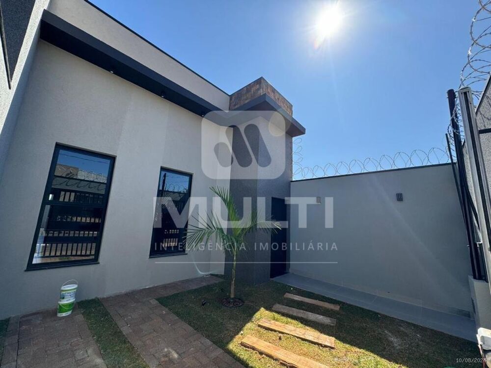 Casa, 3 quartos, 84 m² - Foto 1