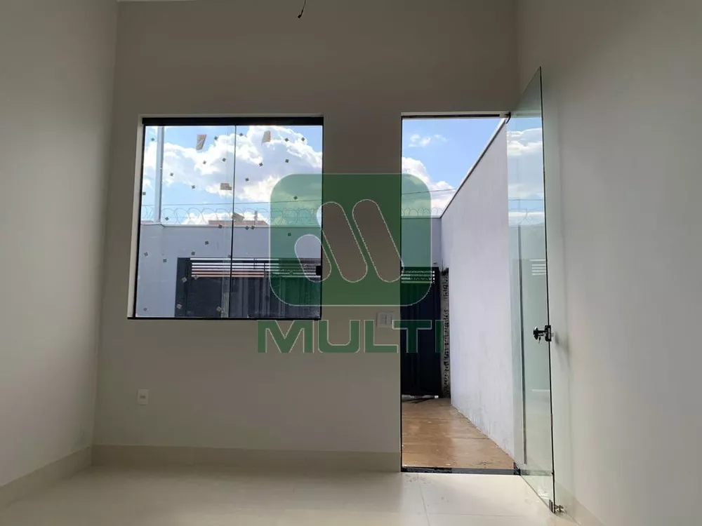 Casa à venda com 3 quartos, 85m² - Foto 3