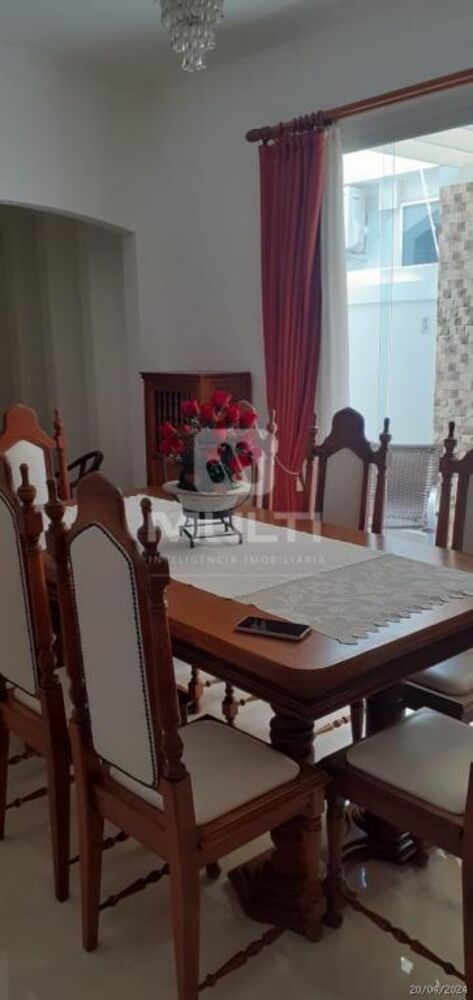 Casa, 3 quartos, 250 m² - Foto 11