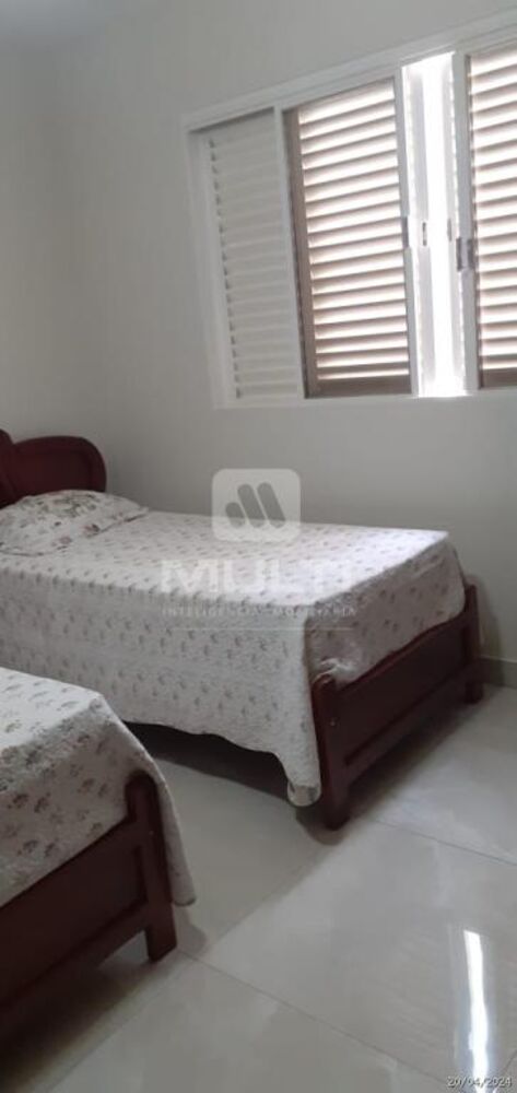 Casa, 3 quartos, 250 m² - Foto 20