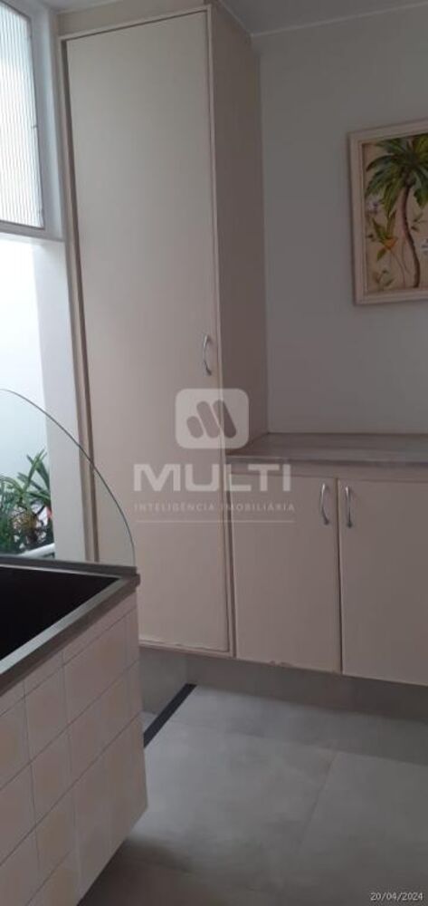 Casa, 3 quartos, 250 m² - Foto 22