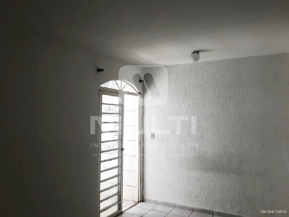 Casa, 3 quartos, 198 m² - Foto 3