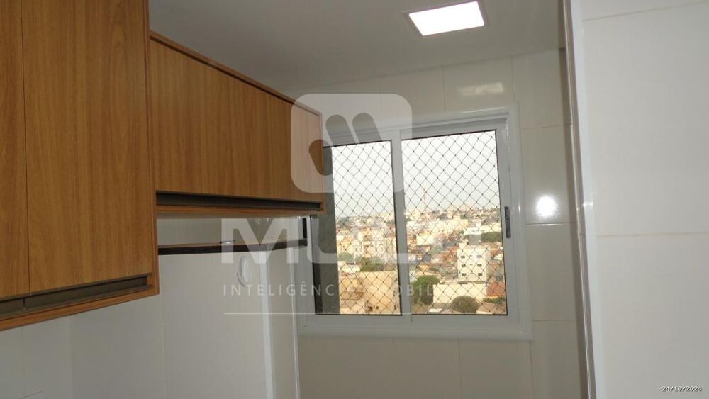 Apartamento à venda com 3 quartos, 94m² - Foto 9