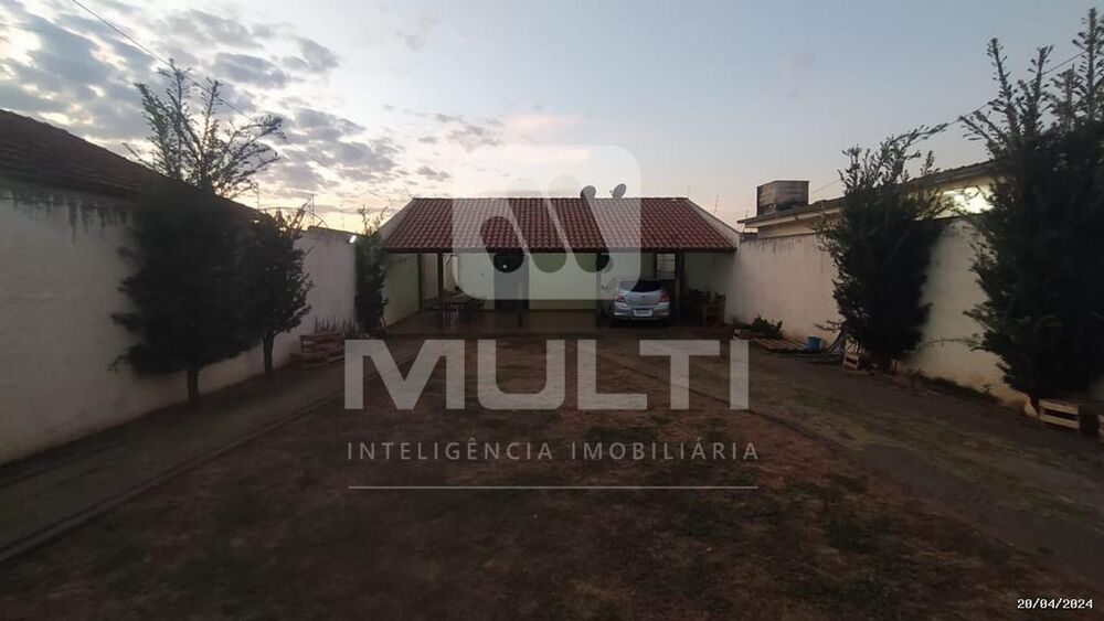 Casa, 3 quartos, 186 m² - Foto 2