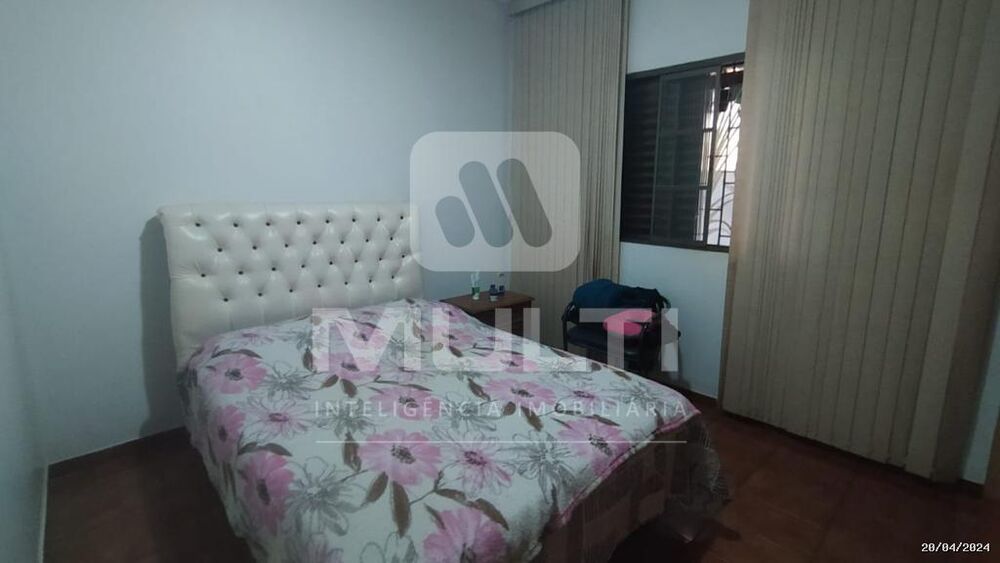 Casa, 3 quartos, 186 m² - Foto 1