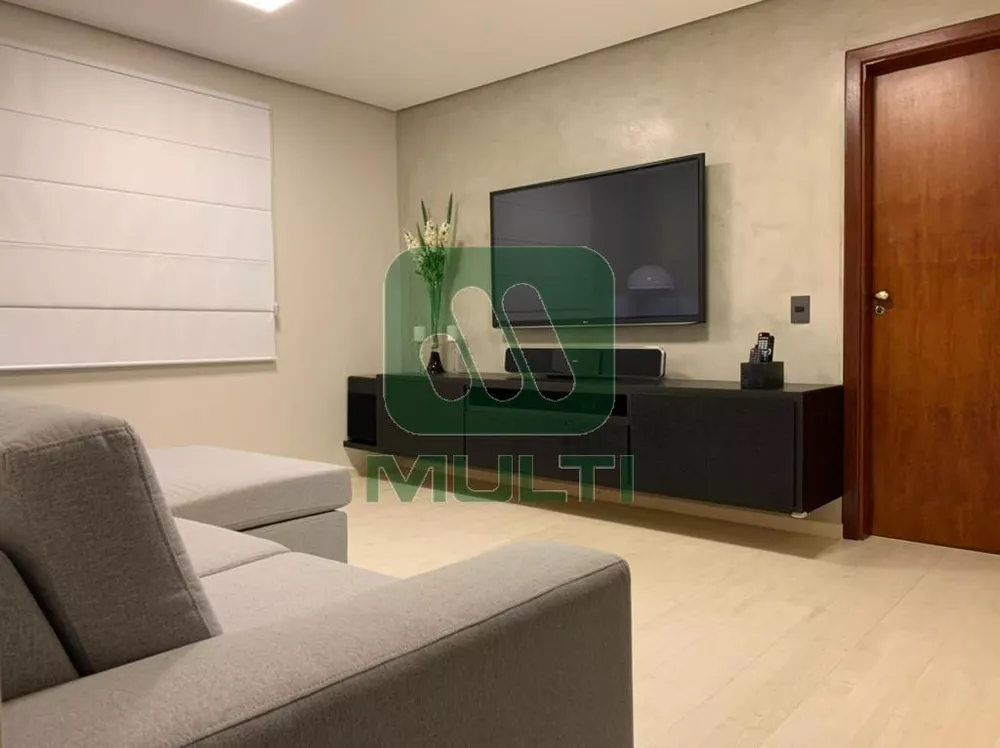 Casa à venda com 3 quartos, 150m² - Foto 3