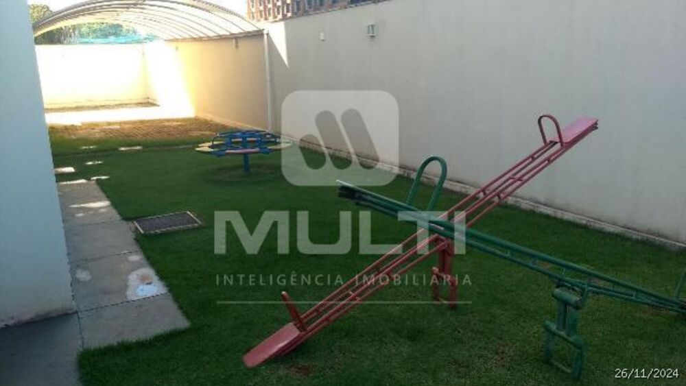Apartamento à venda com 3 quartos, 76m² - Foto 12