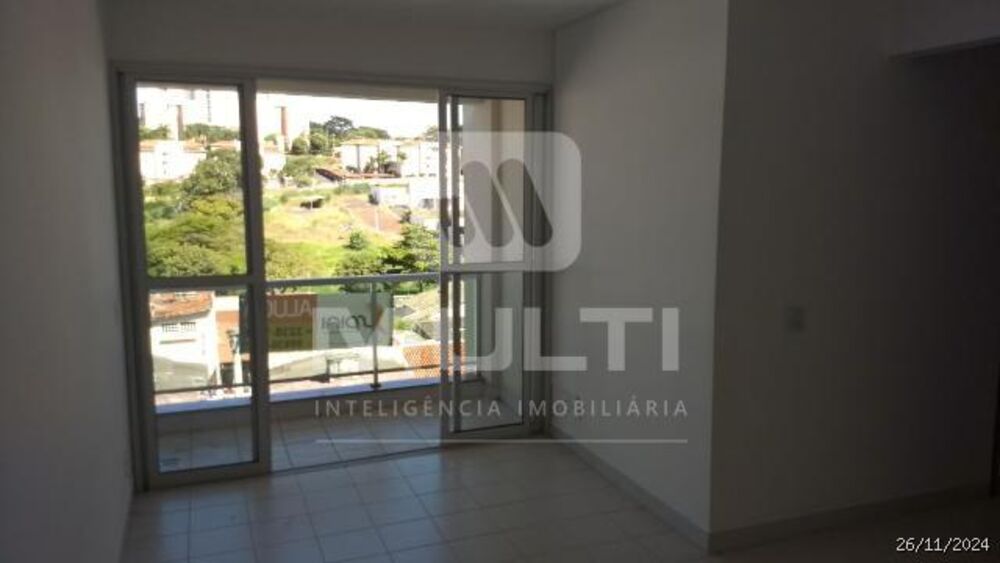 Apartamento à venda com 3 quartos, 76m² - Foto 1