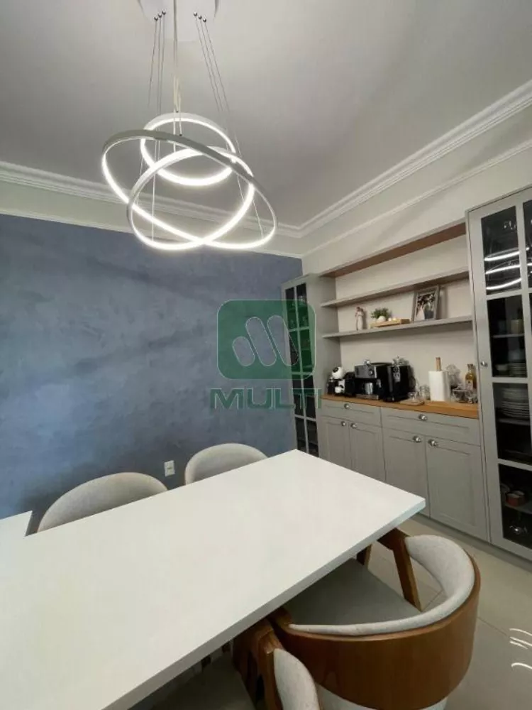 Apartamento à venda com 3 quartos, 70m² - Foto 4