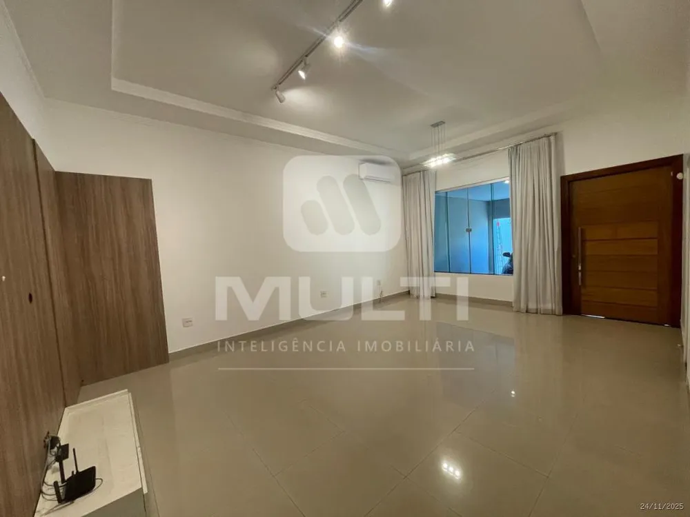 Casa, 3 quartos, 200 m² - Foto 3