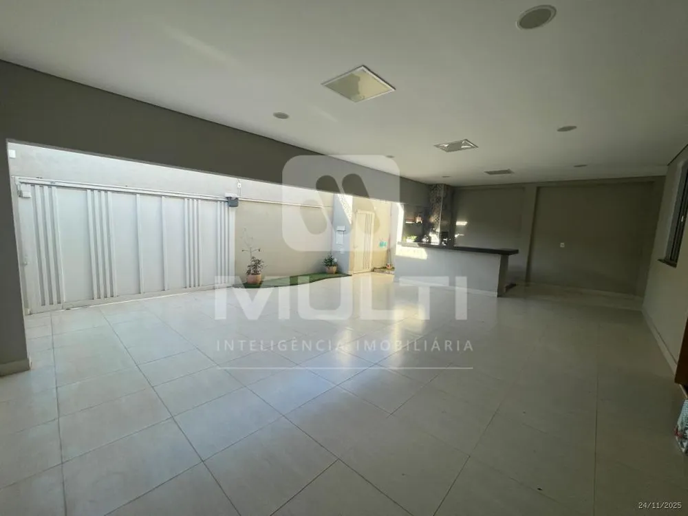 Casa, 3 quartos, 200 m² - Foto 11