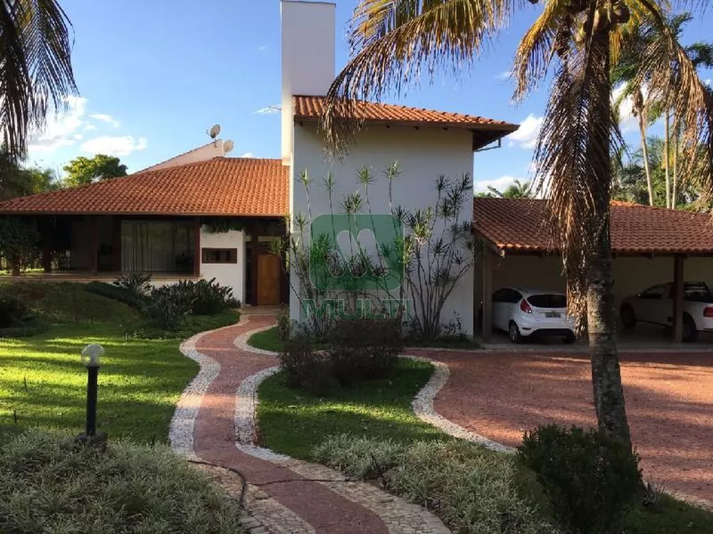 Casa de Condomínio à venda com 5 quartos, 800m² - Foto 1