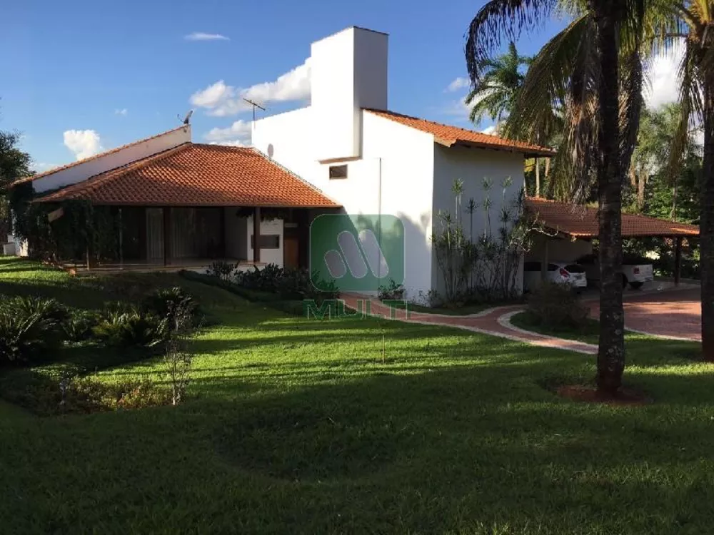 Casa de Condomínio à venda com 5 quartos, 800m² - Foto 4