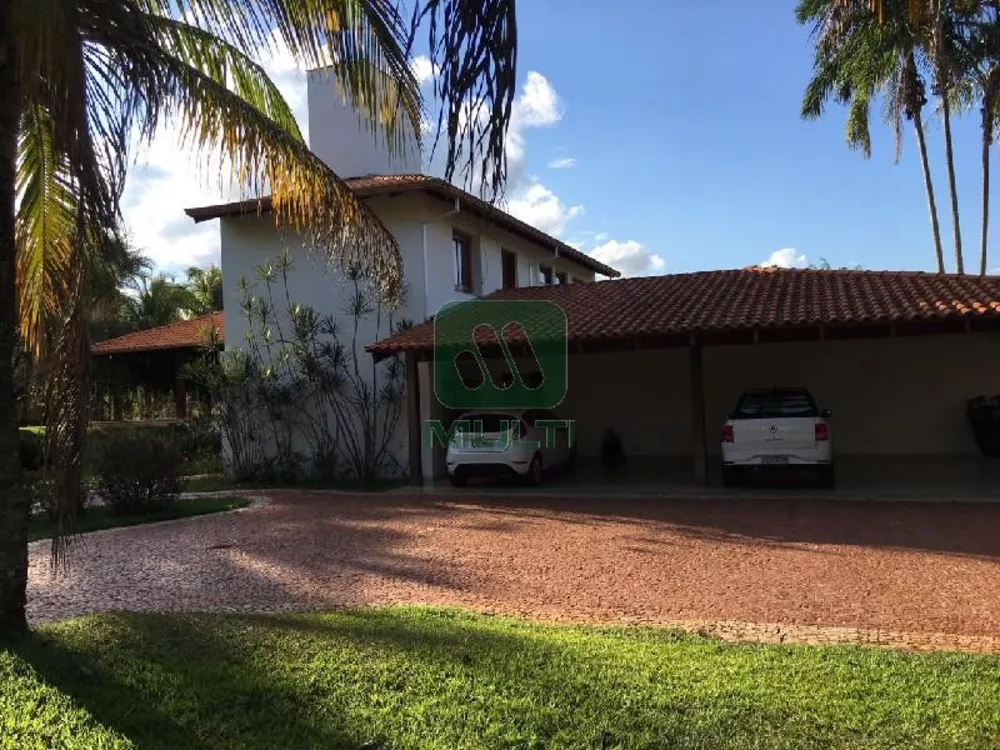 Casa de Condomínio à venda com 5 quartos, 800m² - Foto 3