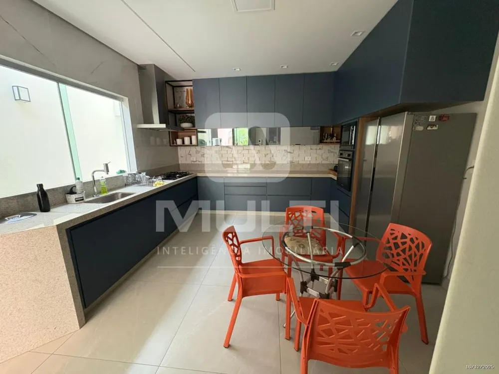 Casa, 4 quartos, 300 m² - Foto 4