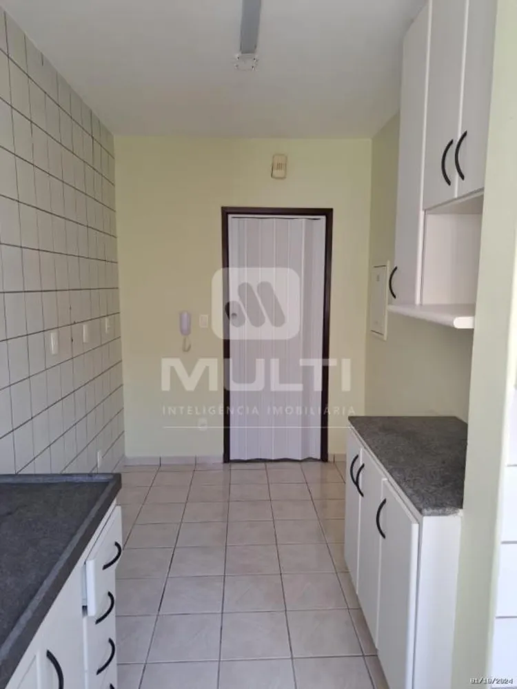 Apartamento, 3 quartos, 83 m² - Foto 2