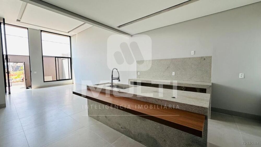 Casa, 3 quartos, 170 m² - Foto 2
