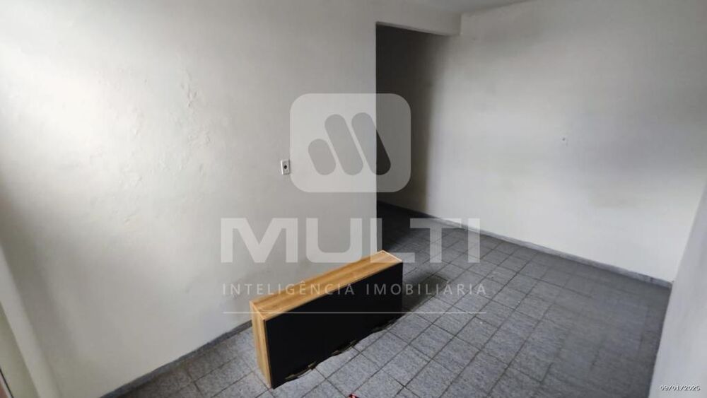 Casa à venda com 11 quartos, 480m² - Foto 14