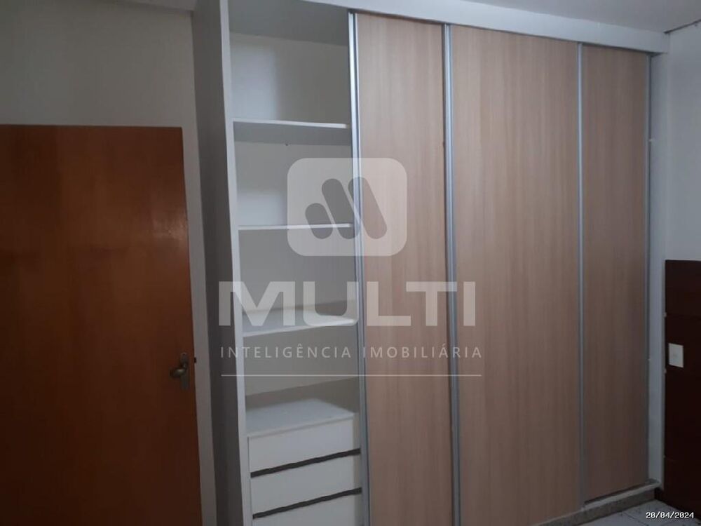 Casa, 5 quartos, 360 m² - Foto 4