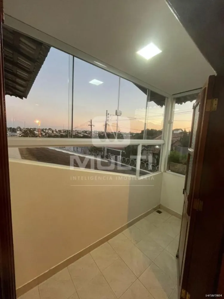 Casa, 3 quartos, 295 m² - Foto 1