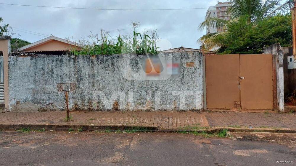 Terreno, 302 m² - Foto 1