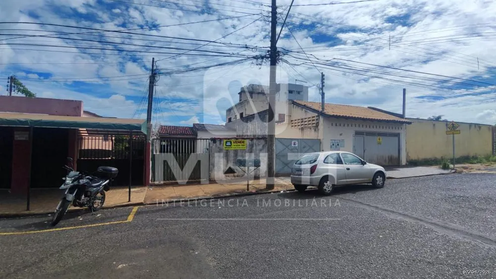 Casa, 1 quarto, 259 m² - Foto 2