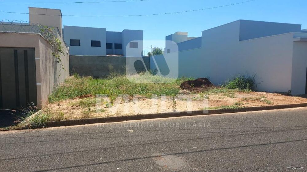 Terreno, 300 m² - Foto 1
