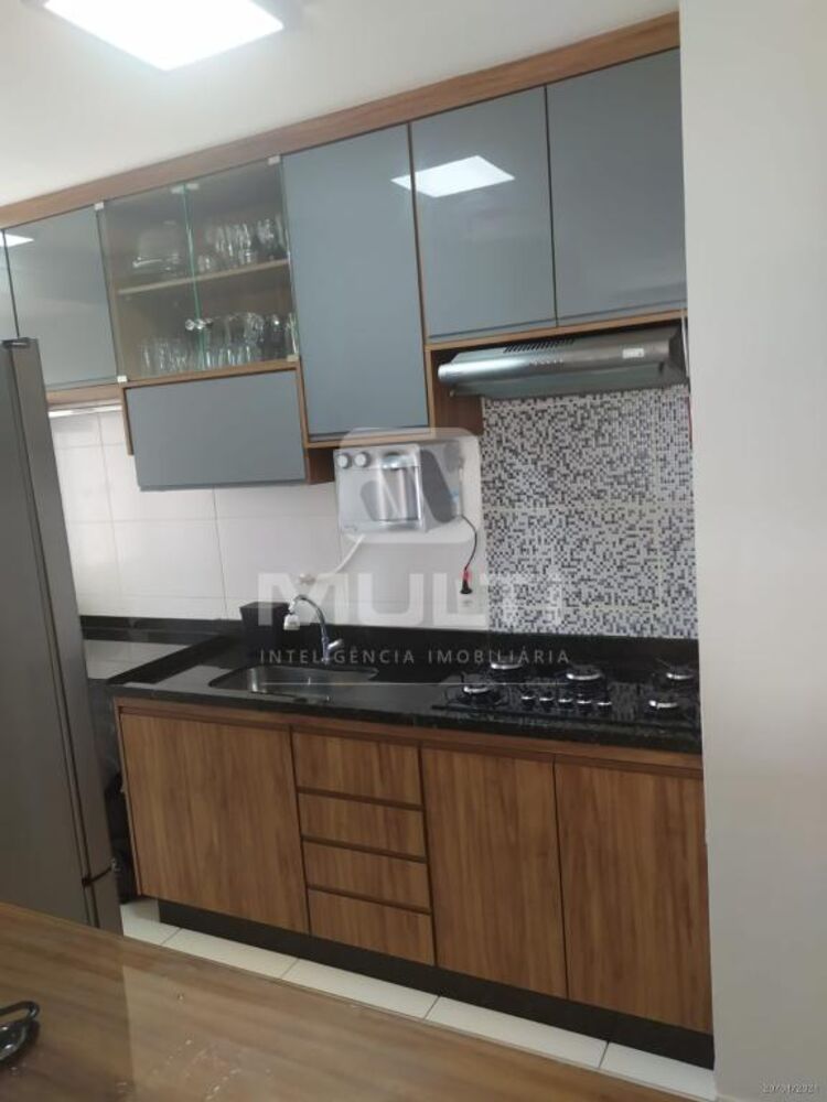 Apartamento à venda com 2 quartos, 48m² - Foto 13