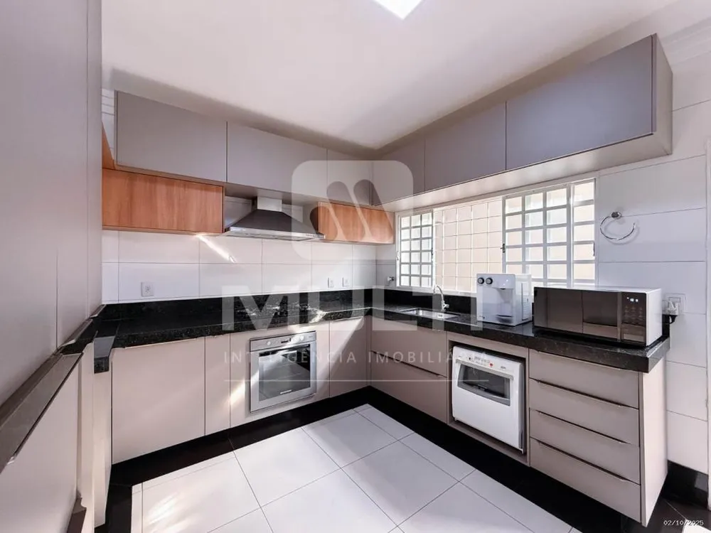 Casa, 4 quartos, 230 m² - Foto 8