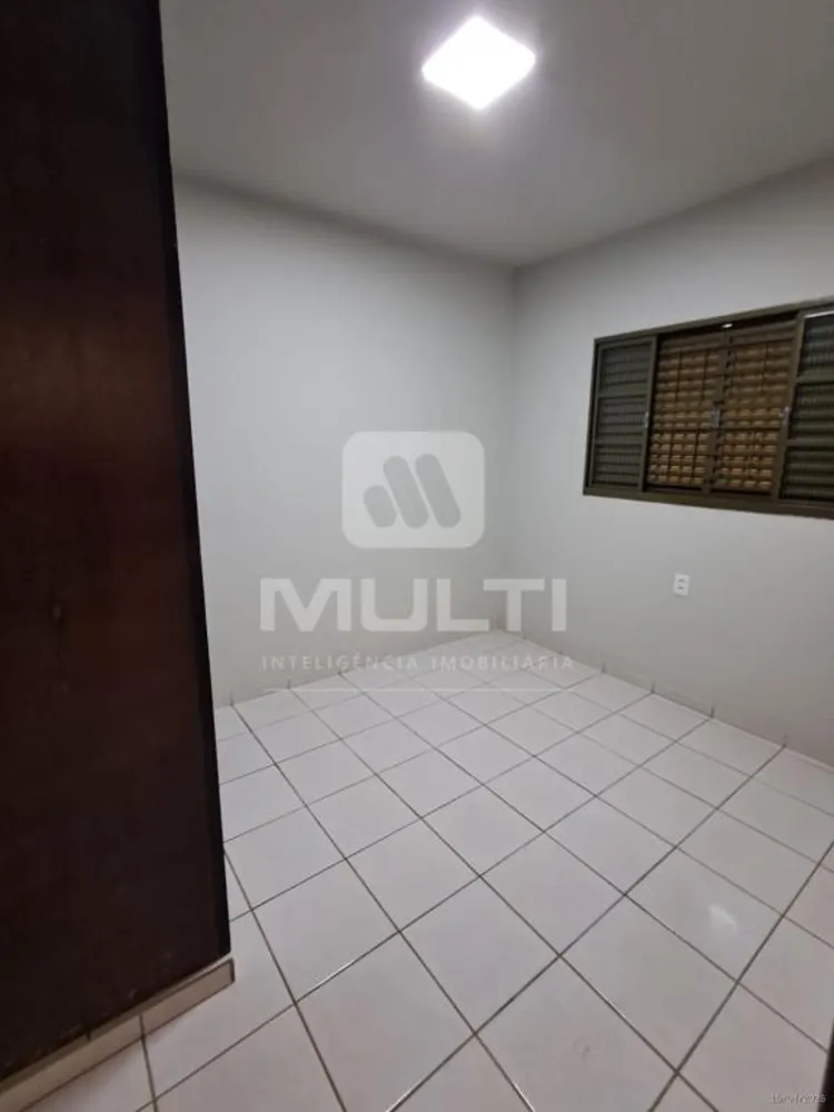 Casa, 3 quartos, 240 m² - Foto 10
