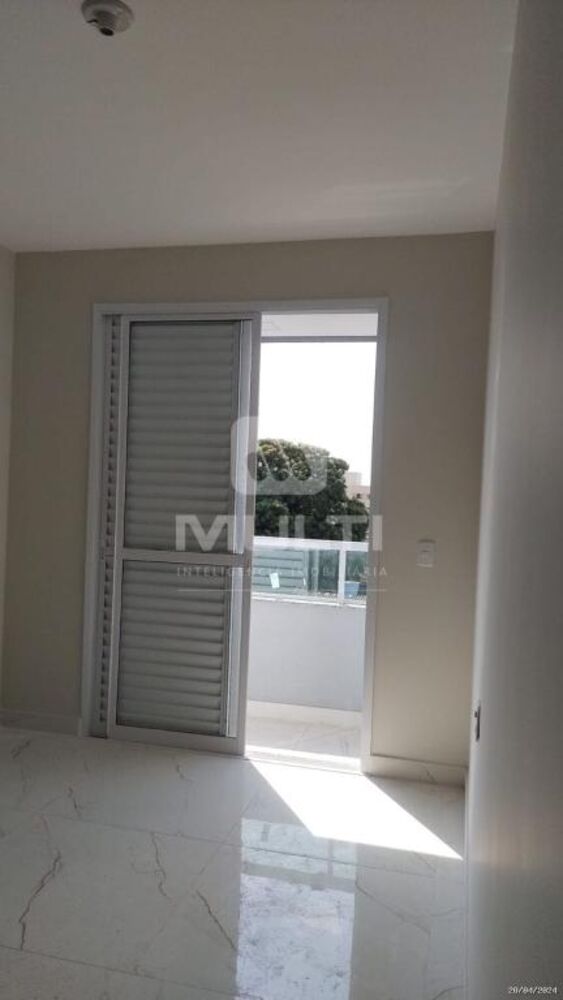 Apartamento à venda com 2 quartos, 56m² - Foto 13