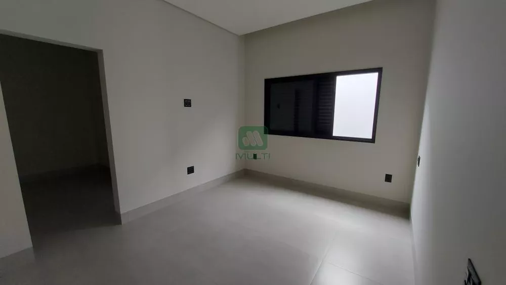 Casa à venda com 3 quartos, 175m² - Foto 8