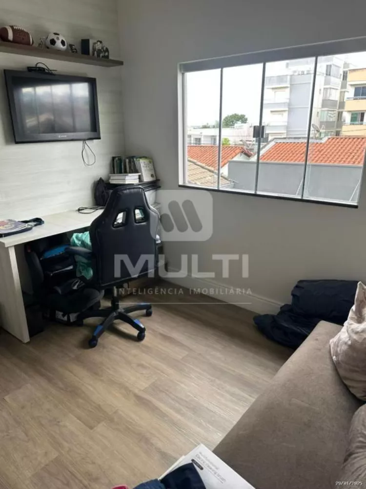Casa, 3 quartos, 256 m² - Foto 3