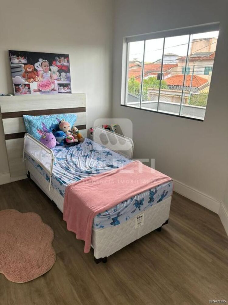 Casa, 3 quartos, 256 m² - Foto 9