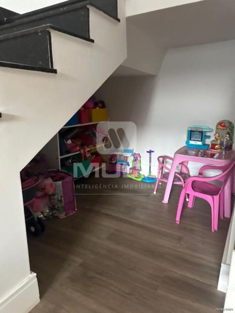 Casa, 3 quartos, 256 m² - Foto 13