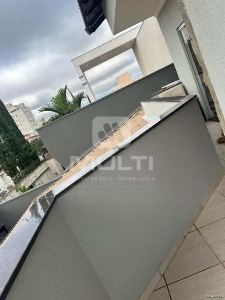 Casa, 3 quartos, 256 m² - Foto 15