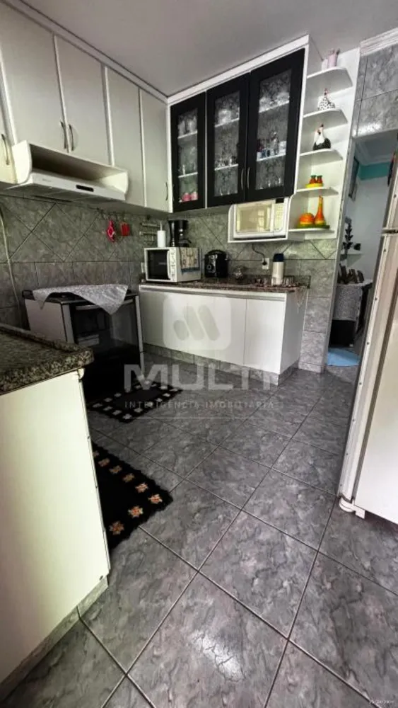 Casa, 3 quartos, 157 m² - Foto 2
