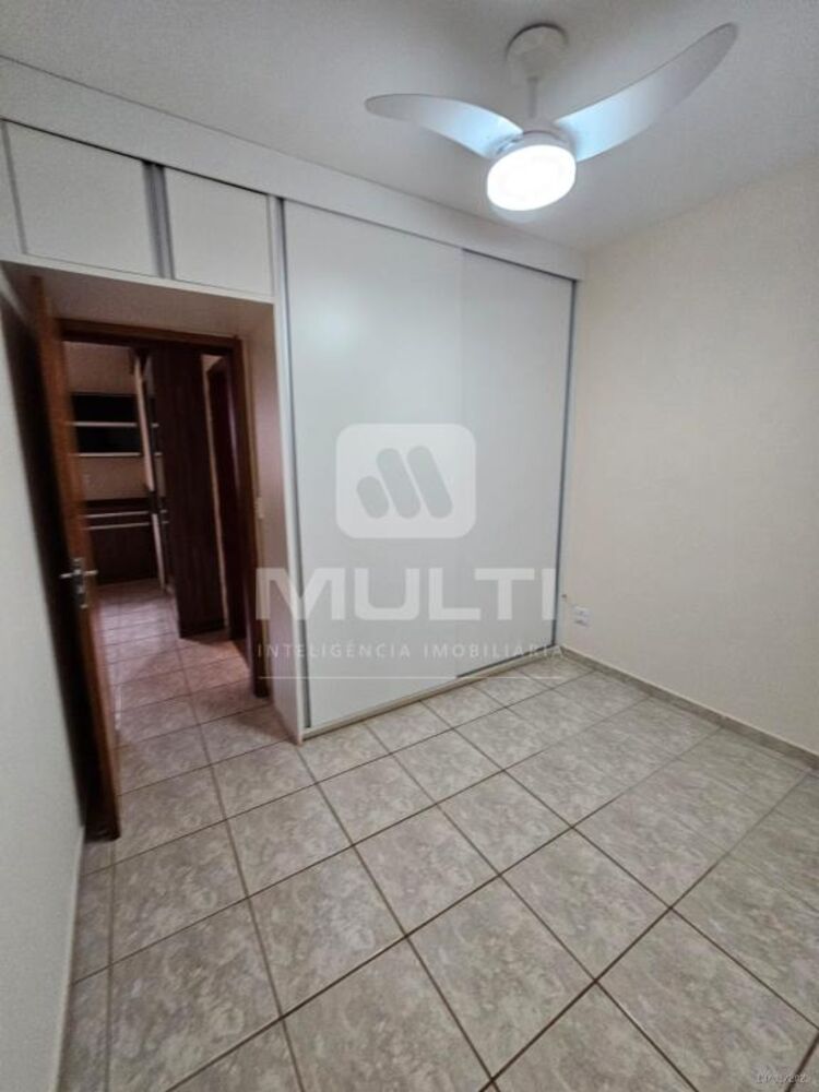 Apartamento à venda com 3 quartos, 120m² - Foto 11