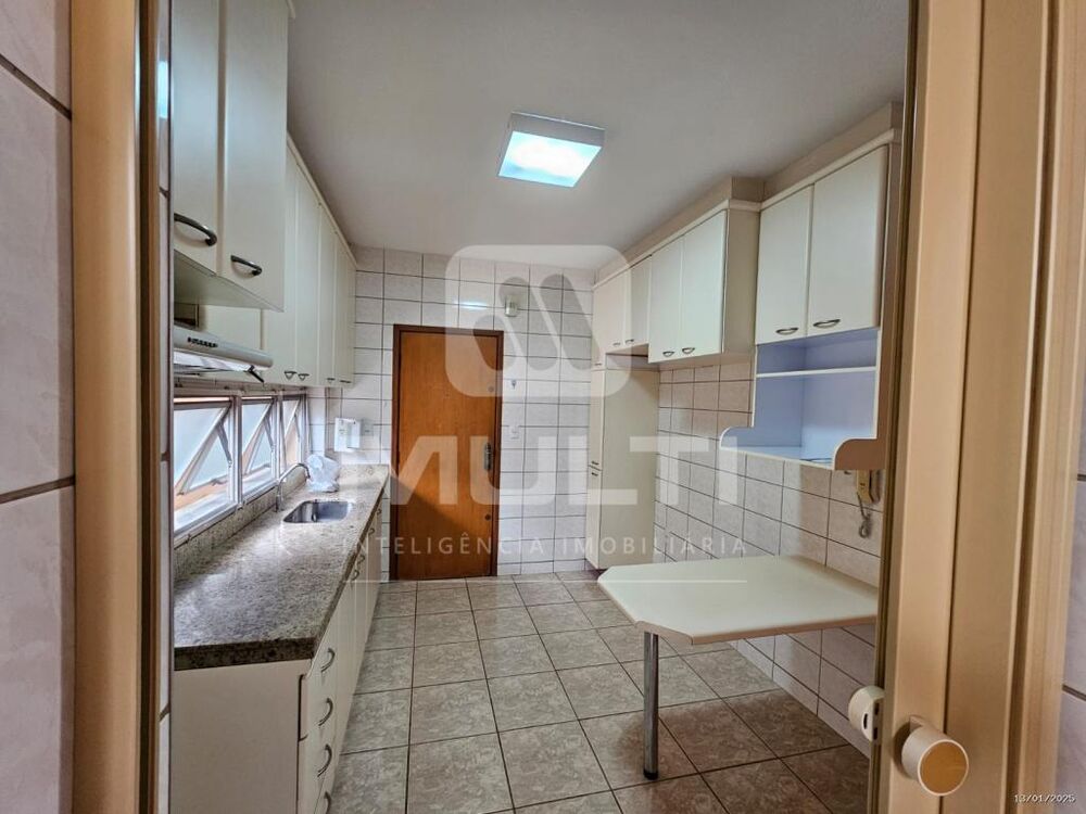 Apartamento à venda com 3 quartos, 120m² - Foto 9