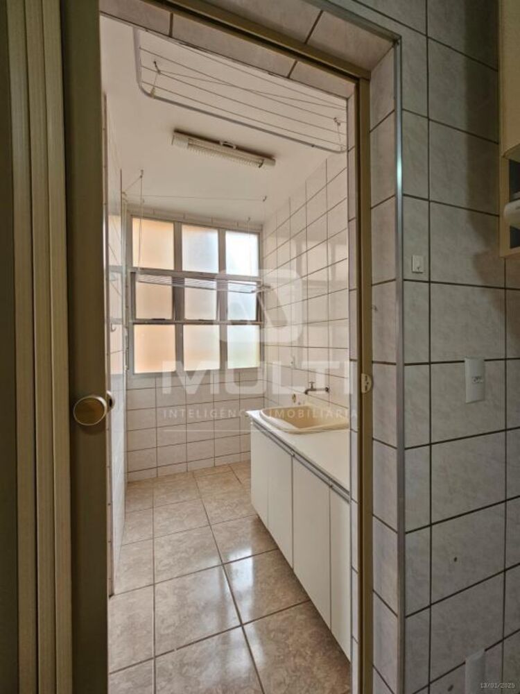 Apartamento à venda com 3 quartos, 120m² - Foto 8